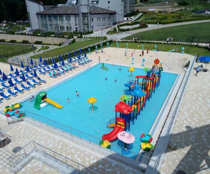 AQUAPARK HOTEL Try Syny ta Donka UKRANIA 1