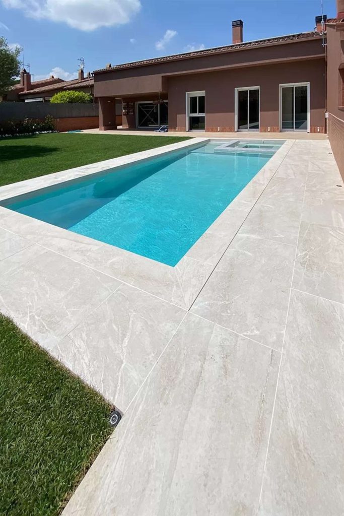 piscinas beige